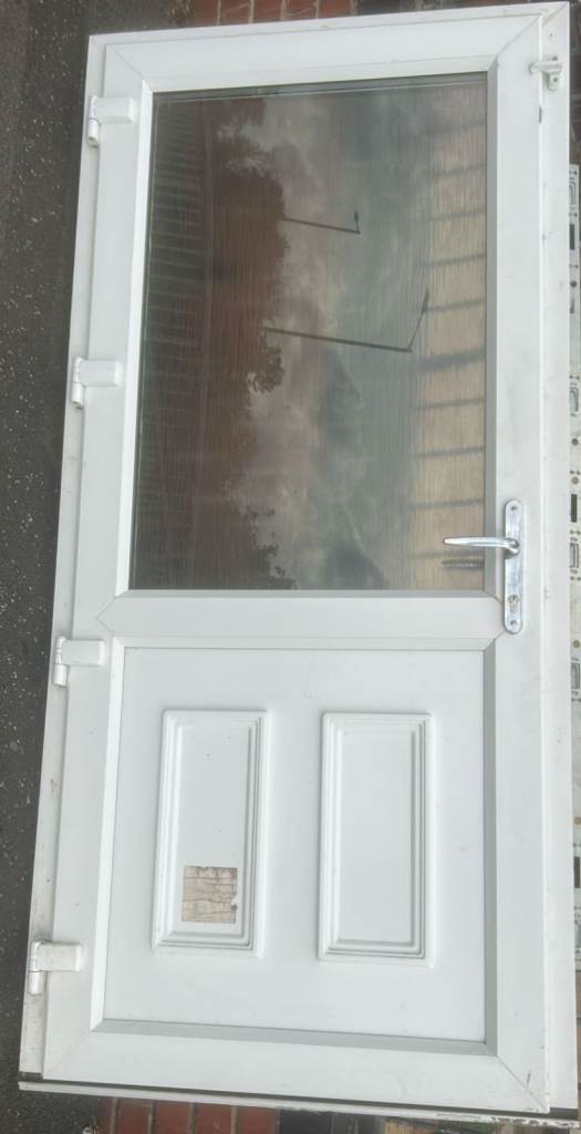 White UPVC Door with Glass Panel and Handle – Good Condition
