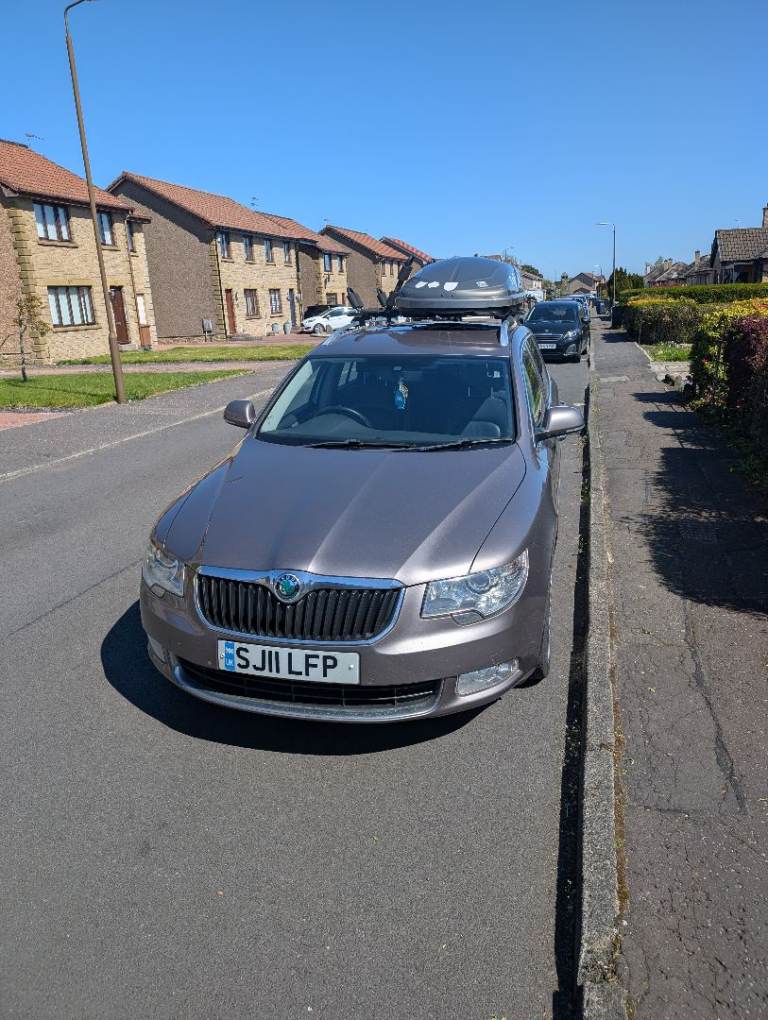 Skoda, SUPERB, Estate tdi cr elegance 4x4, 2011, Manual, 1968 (cc), 5 doors