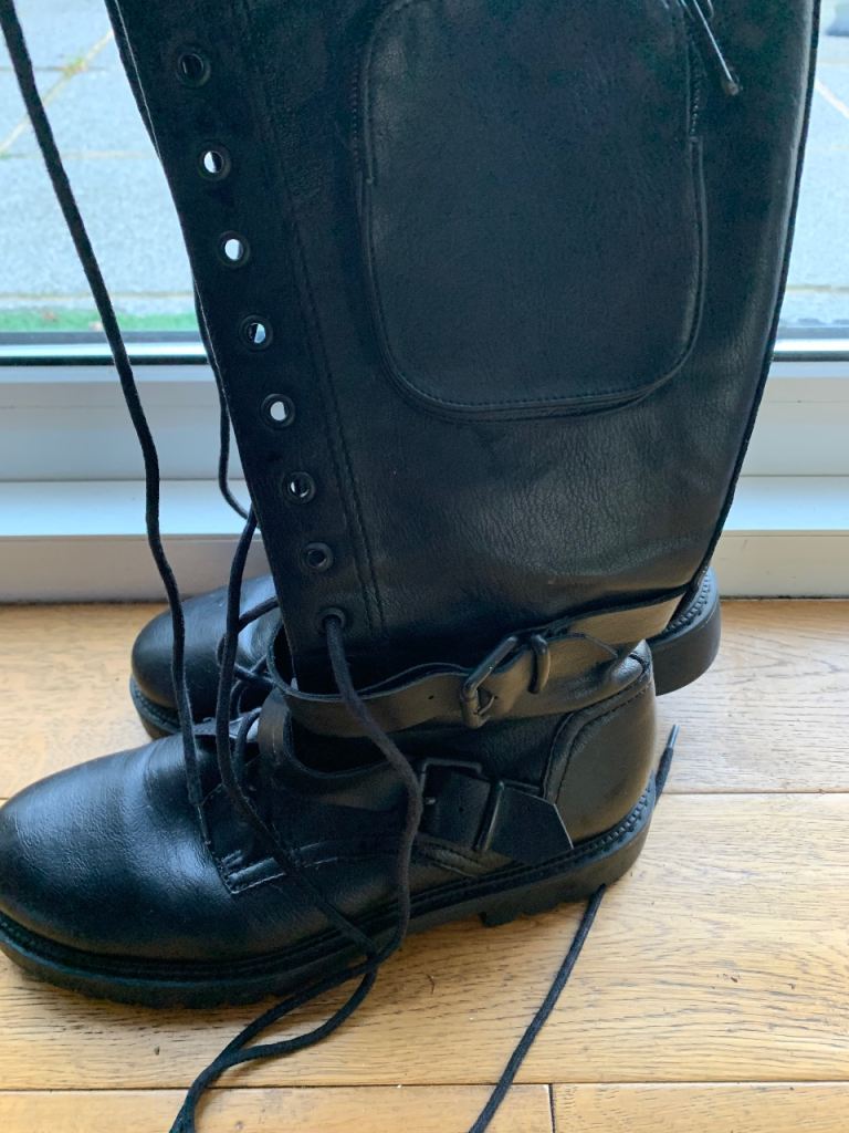Black Leather Lace-Up Boots – Good Condition