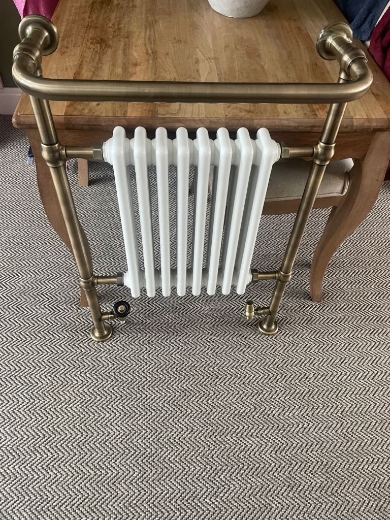 Victorian style bathroom radiator 