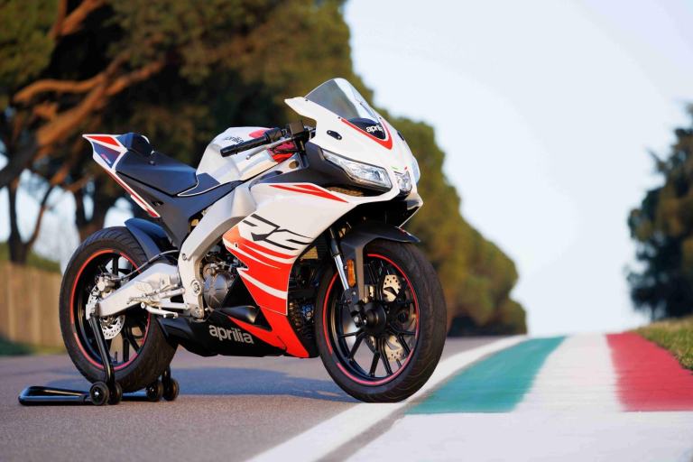 Aprilia RS 125 E5+ 2025 MODEL. IN STOCK NOW.