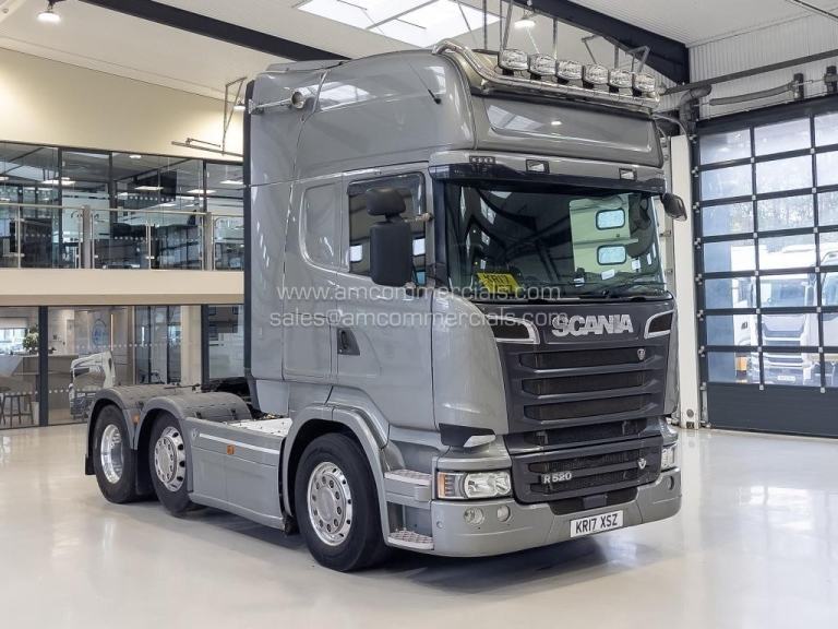 2017 (17) SCANIA R520 V8 STREAMLINE 6X2 MIDLIFT