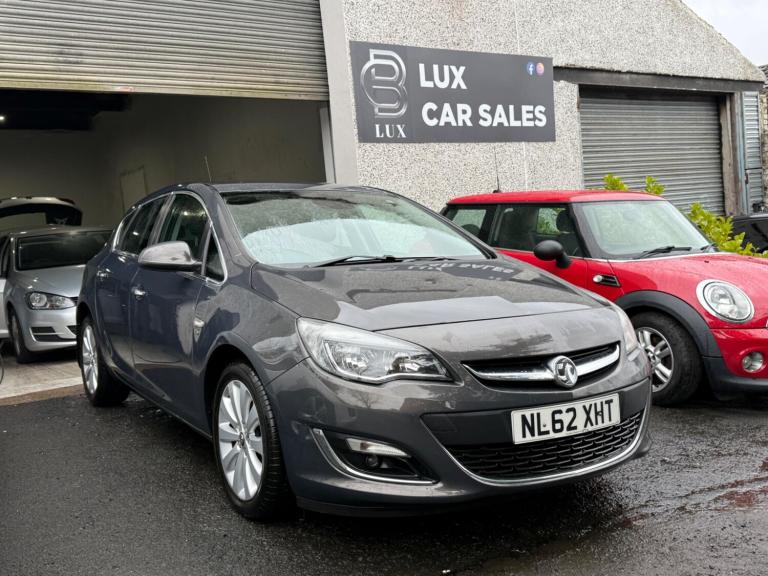 2012 Vauxhall Astra 1.6i 16V Elite 5dr Auto HATCHBACK PETROL Automatic