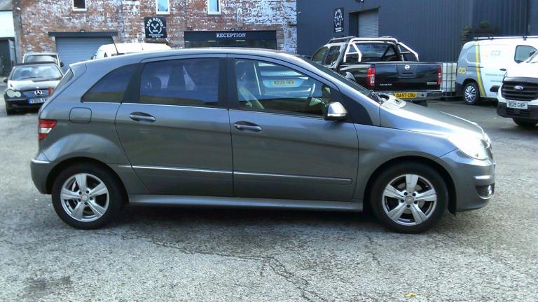 2010 Mercedes-Benz B Class B180 SE 5dr CVT Auto MPV PETROL Automatic