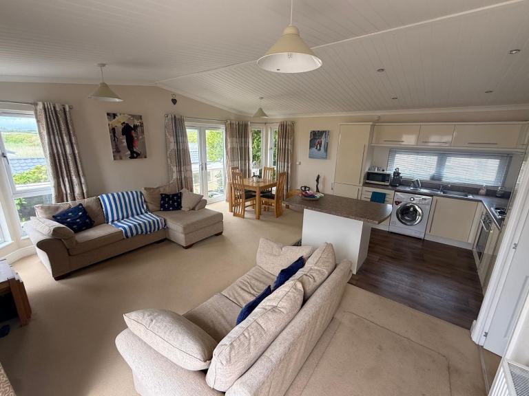 RESIDENTIAL SPEC LODGE FOR SALE OFF SITE 32FT X 20FT *FREE DELIVERY*