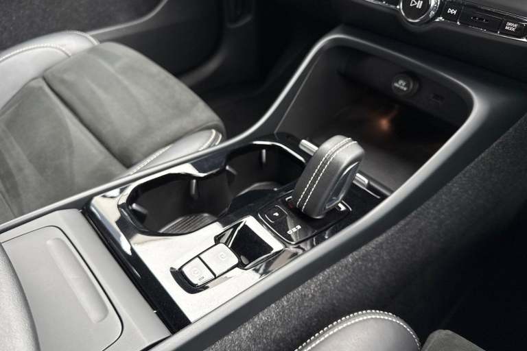 2021 Volvo XC40 1.5 T3 [163] R DESIGN 5dr Geartronic ESTATE PETROL Automatic