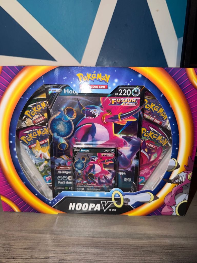 Pokemon Hoopa V Box (Fusion strike) NEW SEALED
