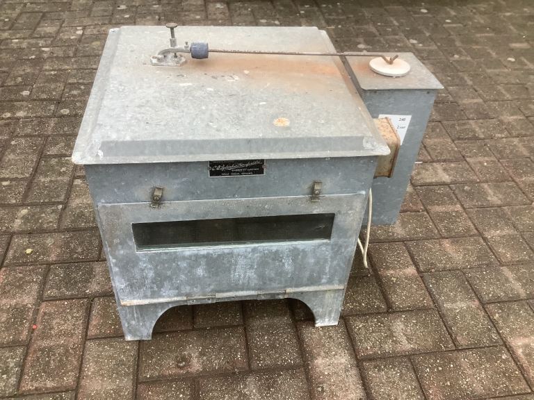 Incubator