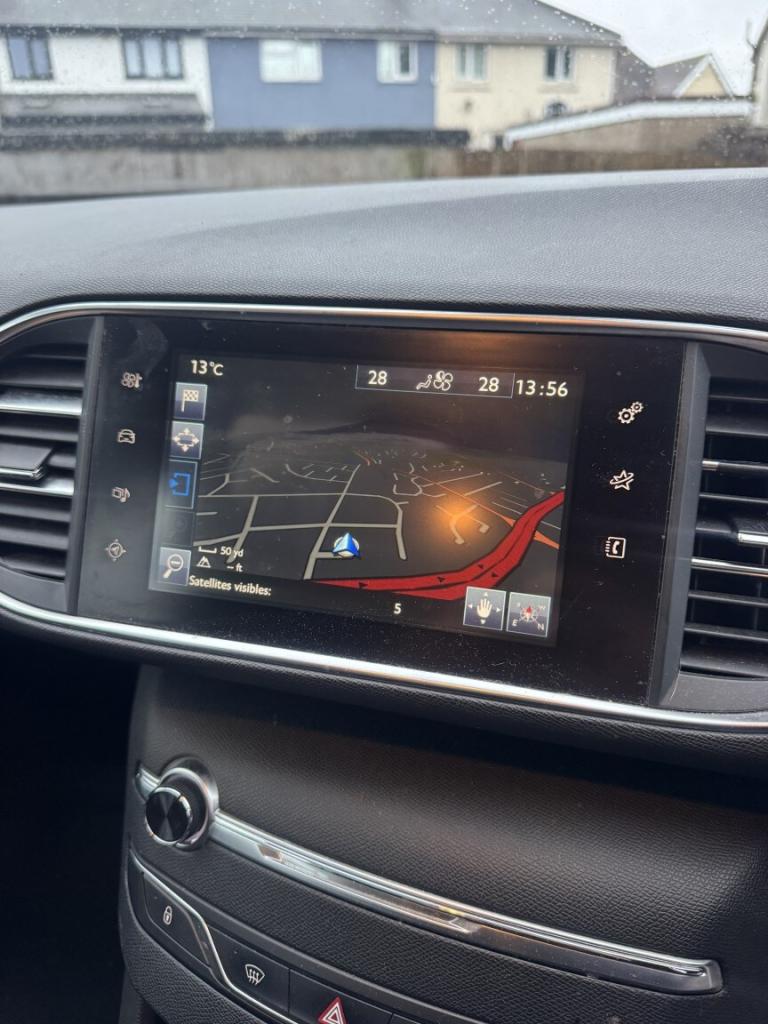 PEUGEOT 308 SW 1.2 PureTech Active 2015