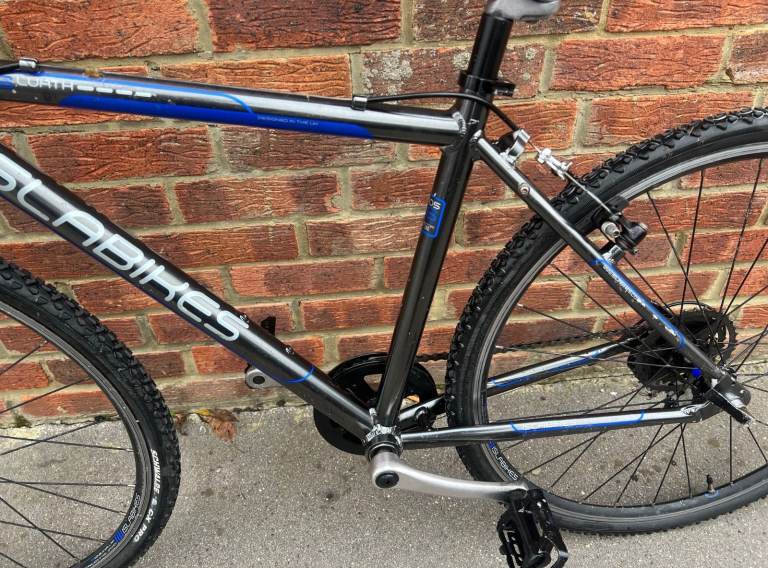 Islabikes Luath 26 road bike city bicycle light frame aluminium 26inch wheels