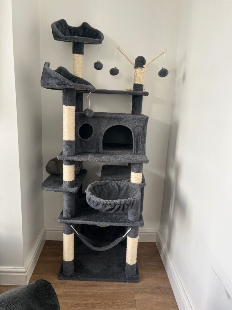 Cat tree post 