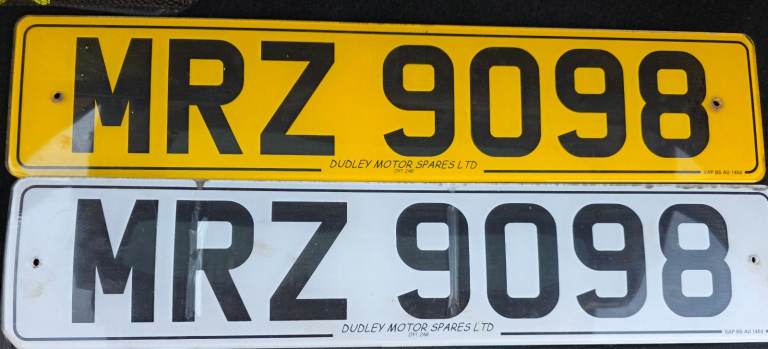 MRZ9098 PRIVATE REG NUMBER