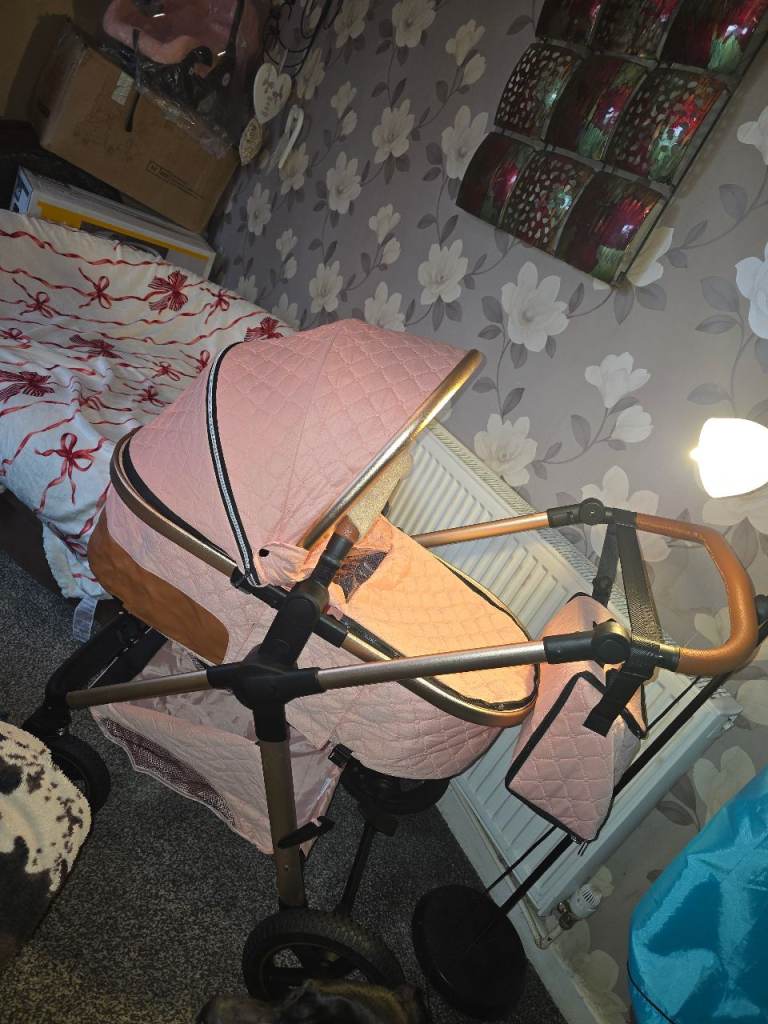 Brand new 3 in 1 travel system 