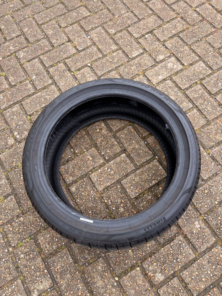 225/40/18 Bridgestone 