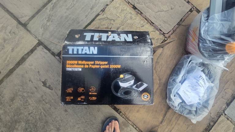 Brand New Titan 2000W Wallpaper Stripper TTB772STM