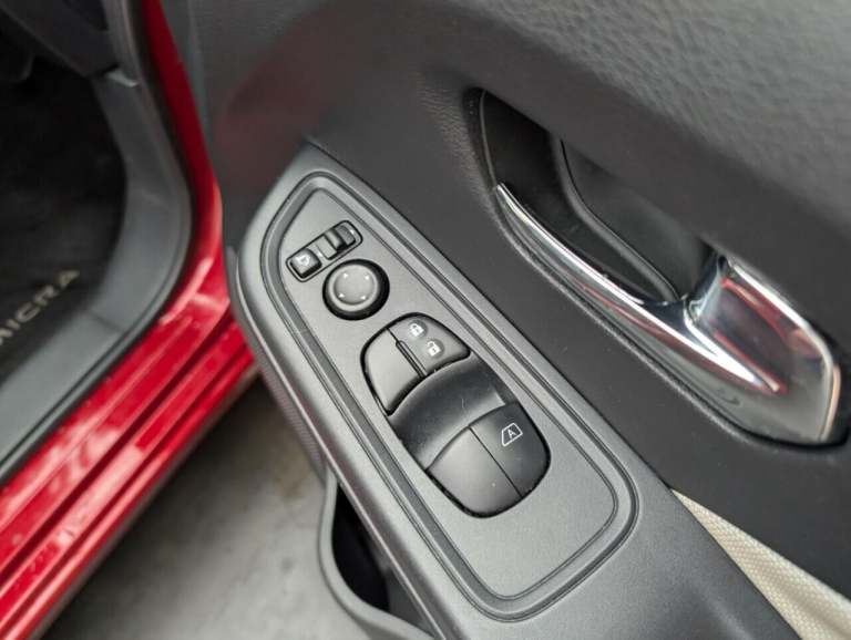 2017 Nissan Micra 0.9 IG-T N-Connecta Hatchback 5dr Petrol Manual Euro 6 (s/s) (90 ps) BLUETO HAT...