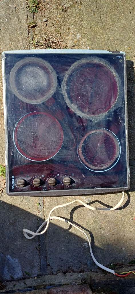 Ariston induction cooktop