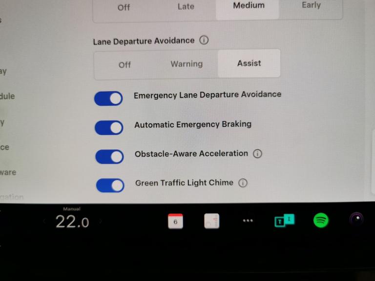 2021 Tesla Model 3 (Dual Motor) Long Range Saloon 4dr Electric Auto 4WDE (346 ps) - PARK ASSIS Sa...