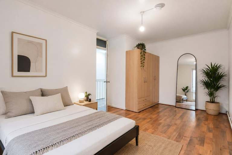5 rooms available -E3