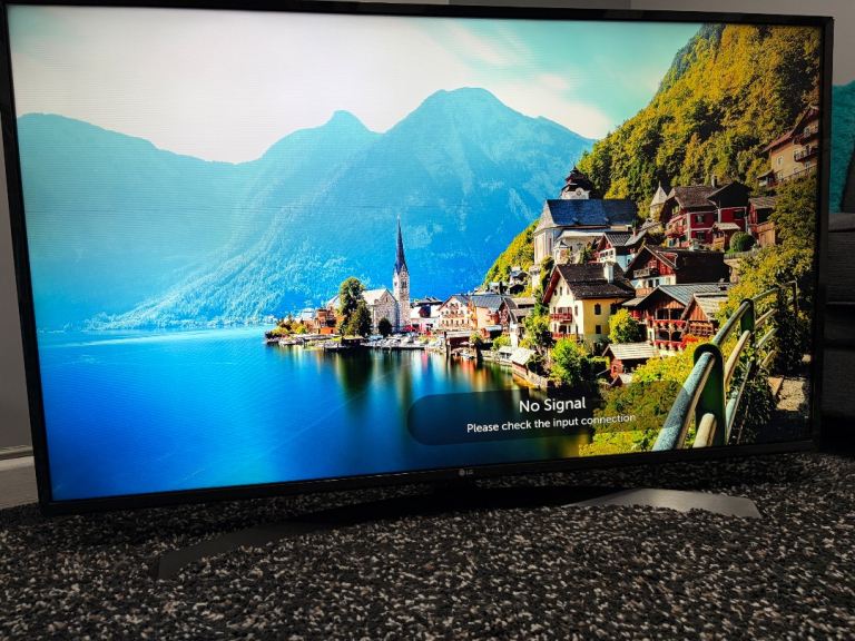 LG 49" Smart HD TV