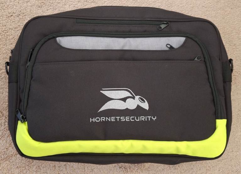 Hornet Security Laptop Bag / Backpack for 16 Inch Laptops