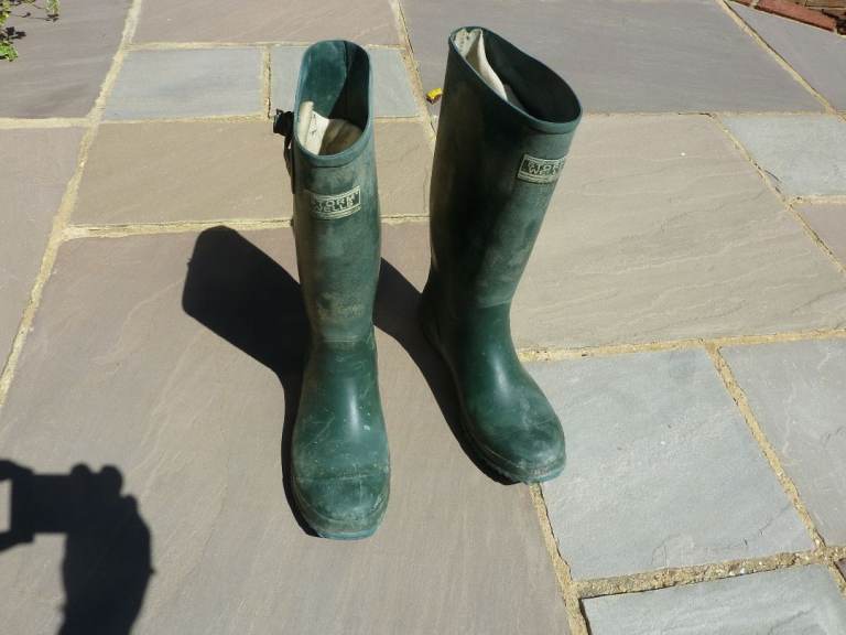 Green Wellington Boots – Good Condition