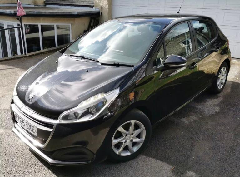 Peugeot, 208, Hatchback, 2015, Manual, 1560 (cc), 5 doors