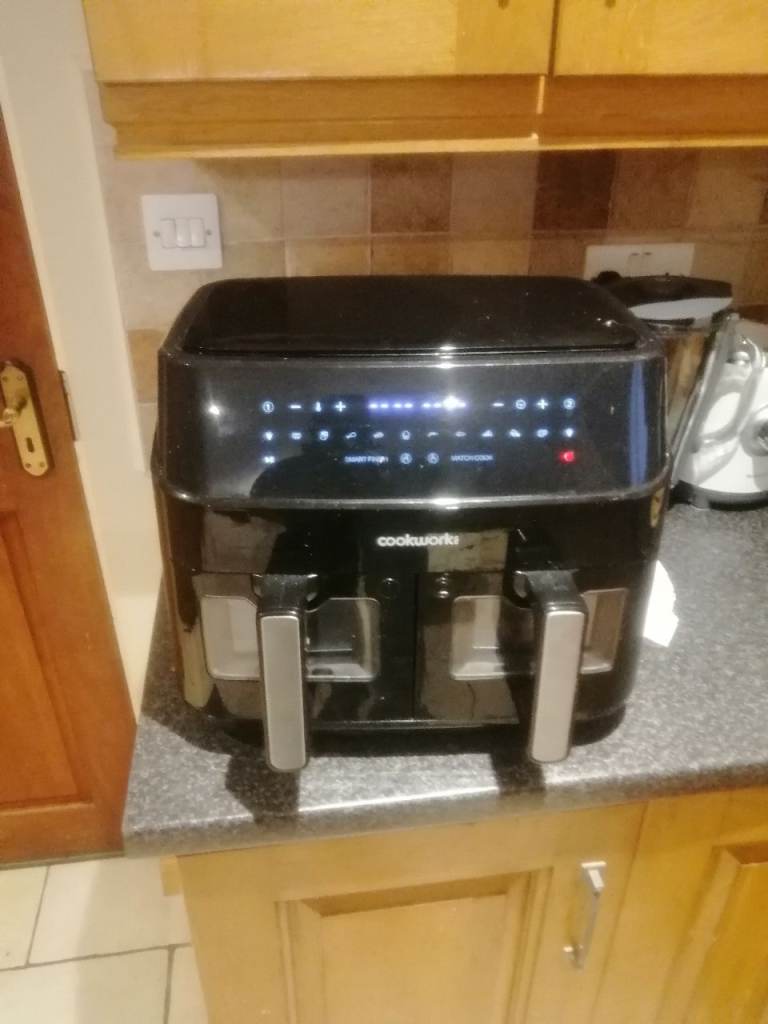 Cookworks 2600W Dual Basket Digital Air Fryer – As Good As New