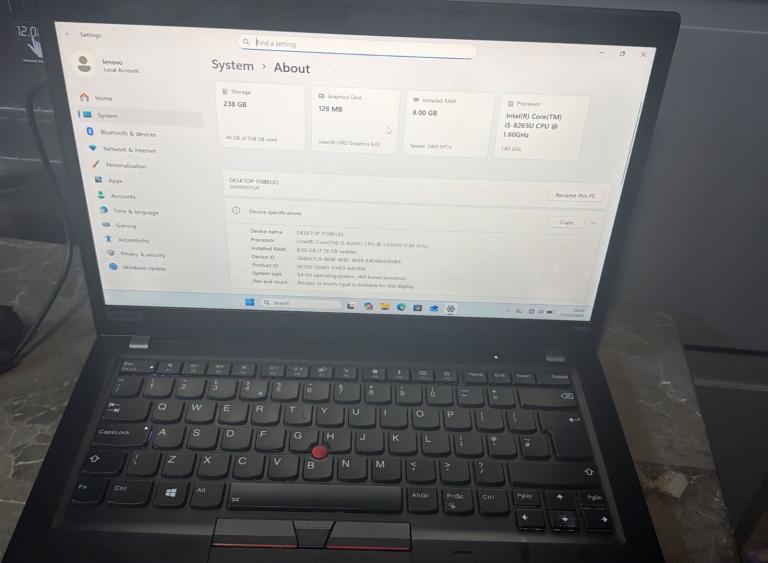 Lenovo thinkpad  t490s windows 11 pro 