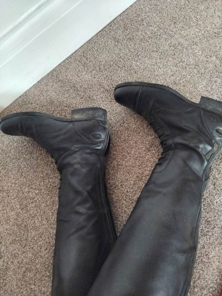 Ariat Black Leather Riding Boots – UK 5, very Good Condition