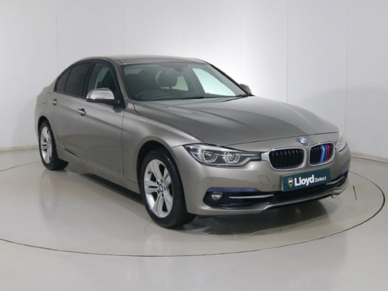 BMW 3 SERIES 320i Sport 4dr