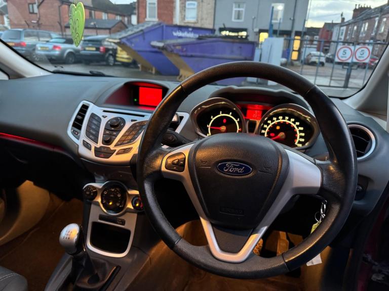 2010 Ford Fiesta 1.4 Zetec 5dr HATCHBACK PETROL Manual