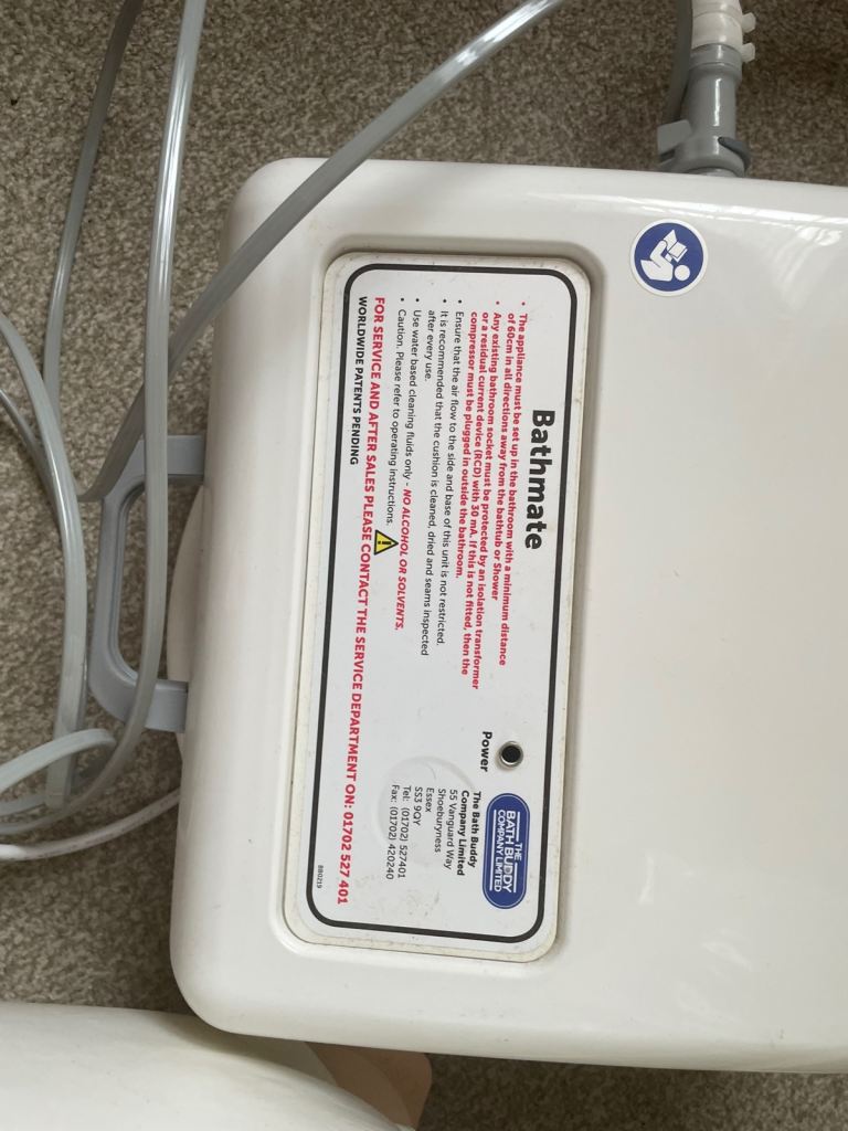 Inflatable bath seat.