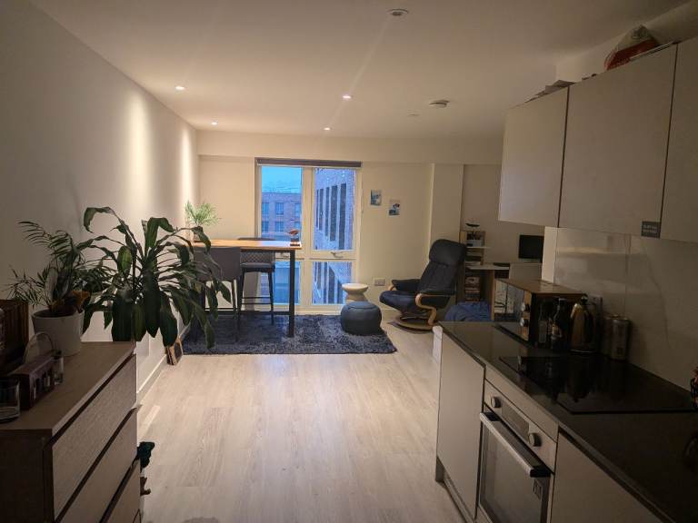 Studio flat available Sheffield