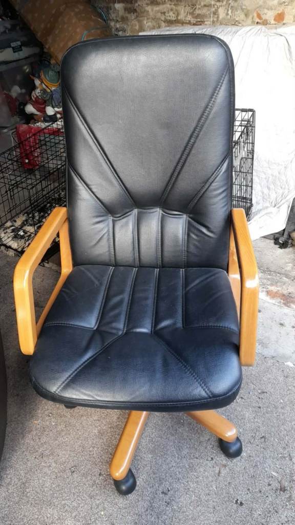 Real leather black office chair very stylish