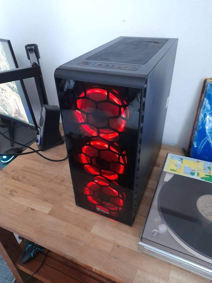 Gaming PC + Accessories