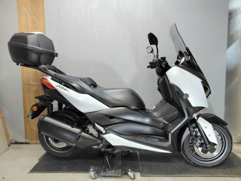 Yamaha 300cc Xmax 