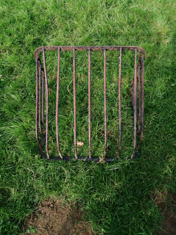 Cast iron hay feeder