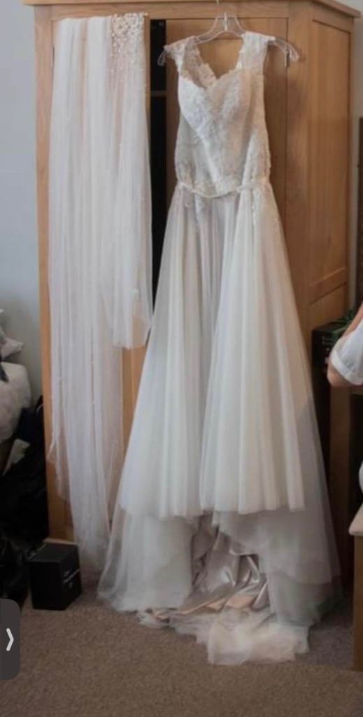 Beautiful wedding dress