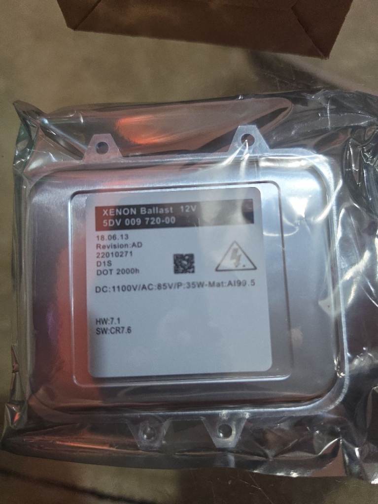 Hella Xenon Headlight Ballast Control Unit For Vauxhall Astra And Insignia