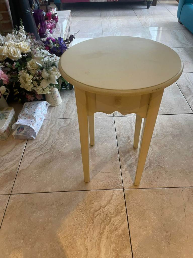 image for Table £10 good good condition 
