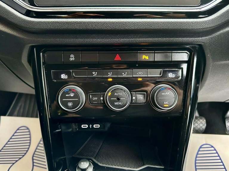  Volkswagen T-Roc 1.5 TSI EVO Black Edition SUV 5dr Petrol Manual Euro 6 (s/s) (150 ps) Petrol Ma...