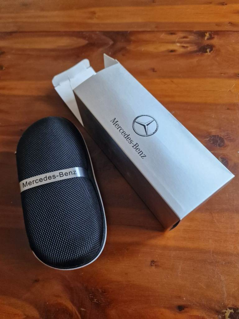 MERCEDES BENZ SUN GLASSES