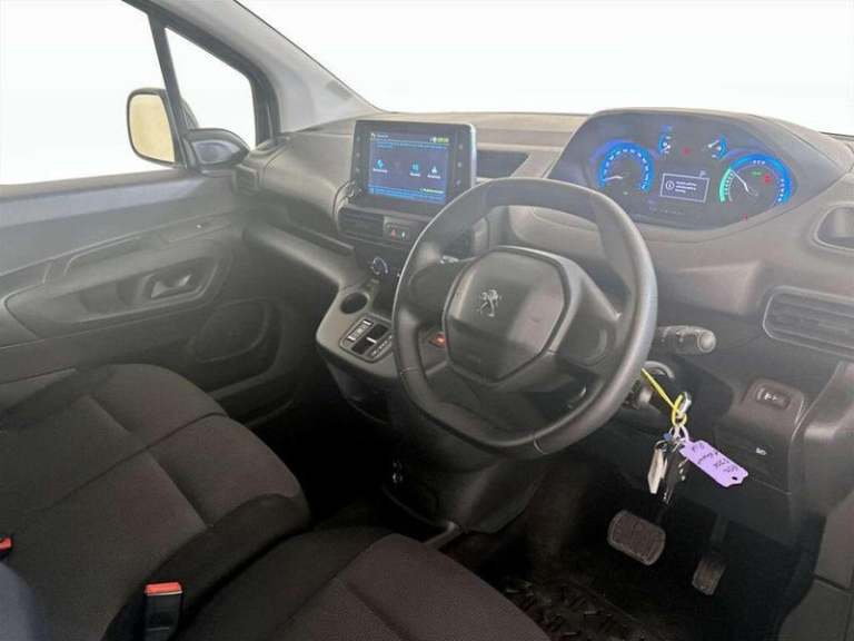 2022 Peugeot Partner M 136 Auto L1H1 SWB 50Kwh Battery Manual Panel Van Diesel Manual