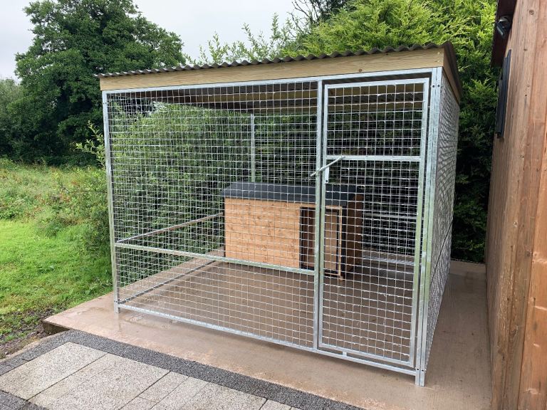 New galvanised dog pens. Dog run. Dog kennel. Pet cat enclosures. 