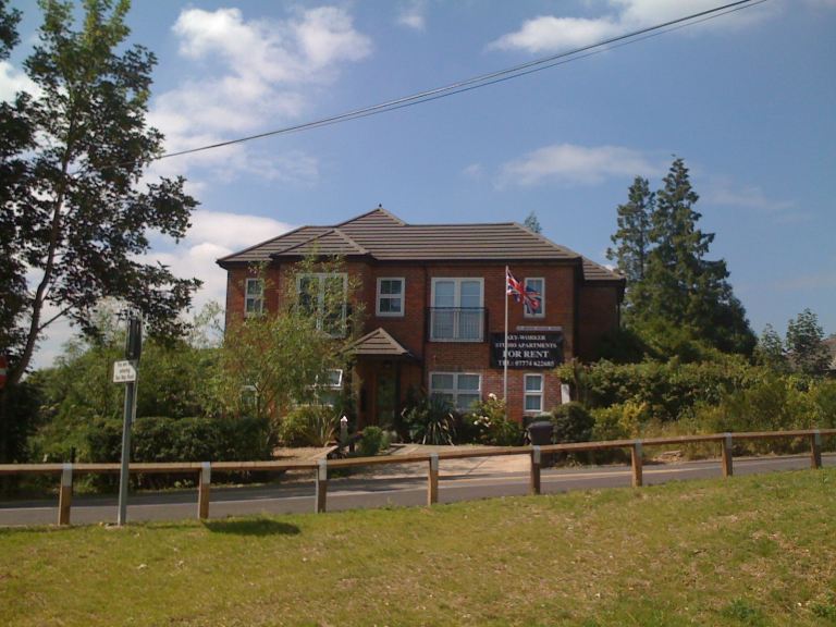 STUDIO KEY-WORKER APARTMENT 