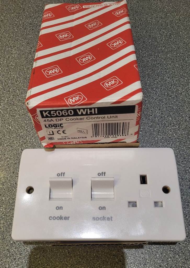 MK K5060WHI 45a DP Flush Plastic Cooker Control Unit White
