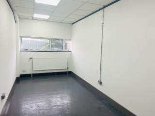 Office Space - Beauty - Creative - Artist Studio - Photography - to Let - Rent in Bow - East London