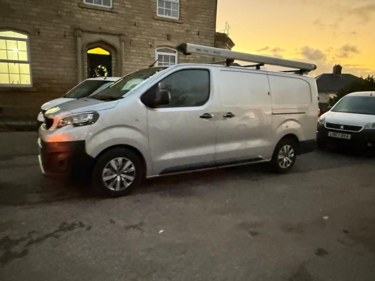 NEW SHAPE PEUGEOT EXPERT PROFESSIONAL *1 OWNER*NO VAT*SERVICE HISTORY *PX 