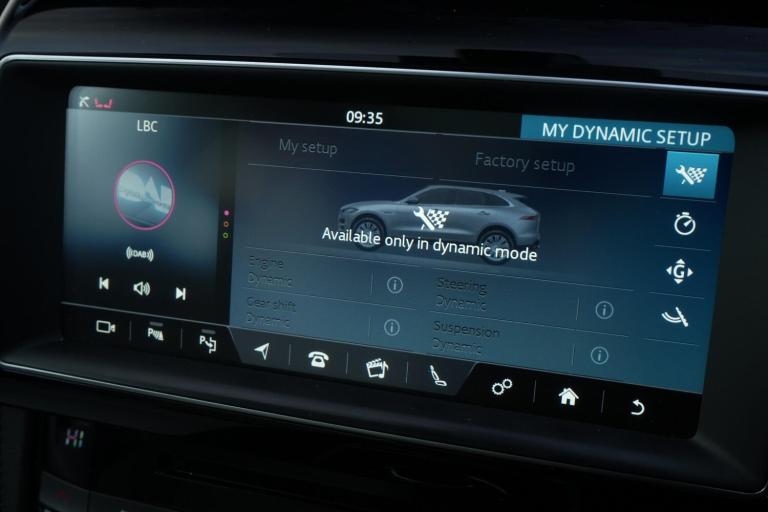 2016 Jaguar F-Pace 3.0d V6 1st Edition 5dr Auto AWD ESTATE DIESEL Automatic